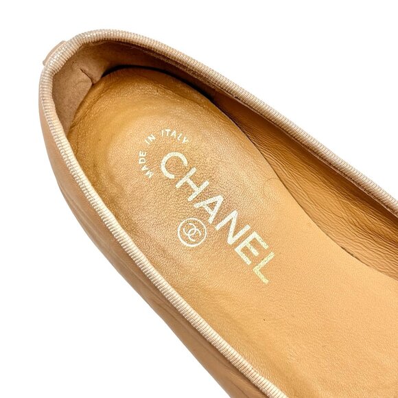 Chanel CC Bow Ballet Flats SZ 38 Beige Leather Gold Cap Toe Luxury Designer - Picture 7 of 15